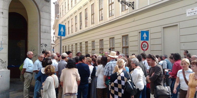 Dob utca - Kazinczy utca sarok