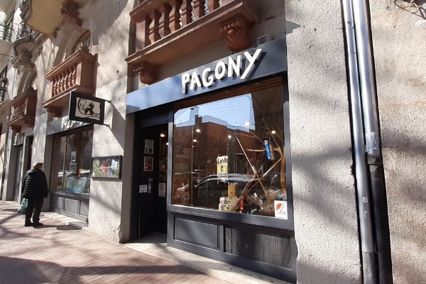 Pozsonyi Pagony Bookstore