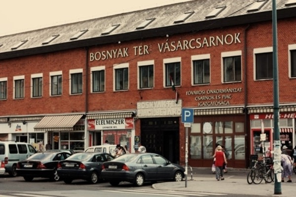 Bosnyák téri Vásárcsarnok