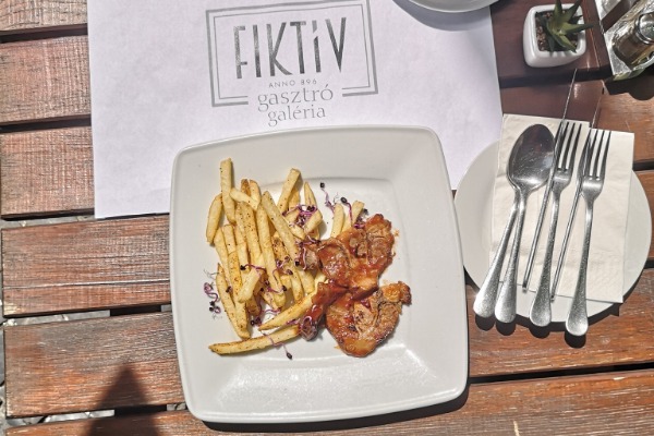 Fiktív Pub Gastro Gallery