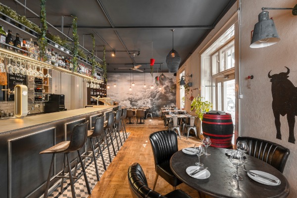 La Nube Tapas Bar & Restaurant