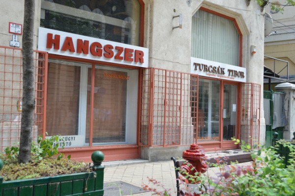 Turcsák Tibor Hangszerkészítő